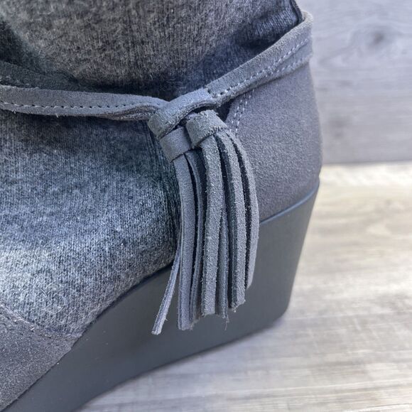 Crocs Womens Size 8 Gray Leather Wedge Zip Ankle Booties 204676 Dual Comfort - Picture 5 of 12